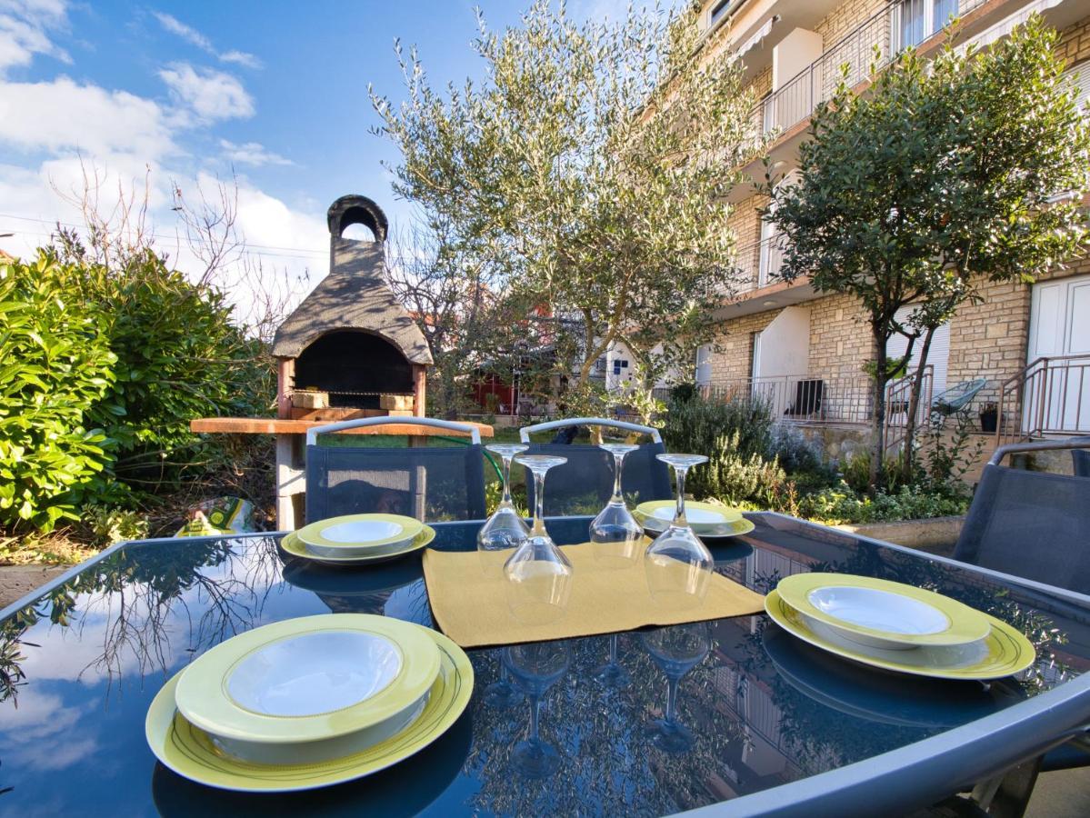Beach Paradise Apartments Zara Esterno foto