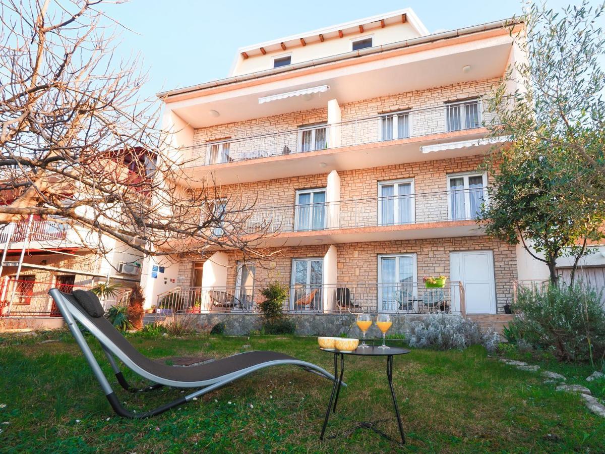 Beach Paradise Apartments Zara Esterno foto